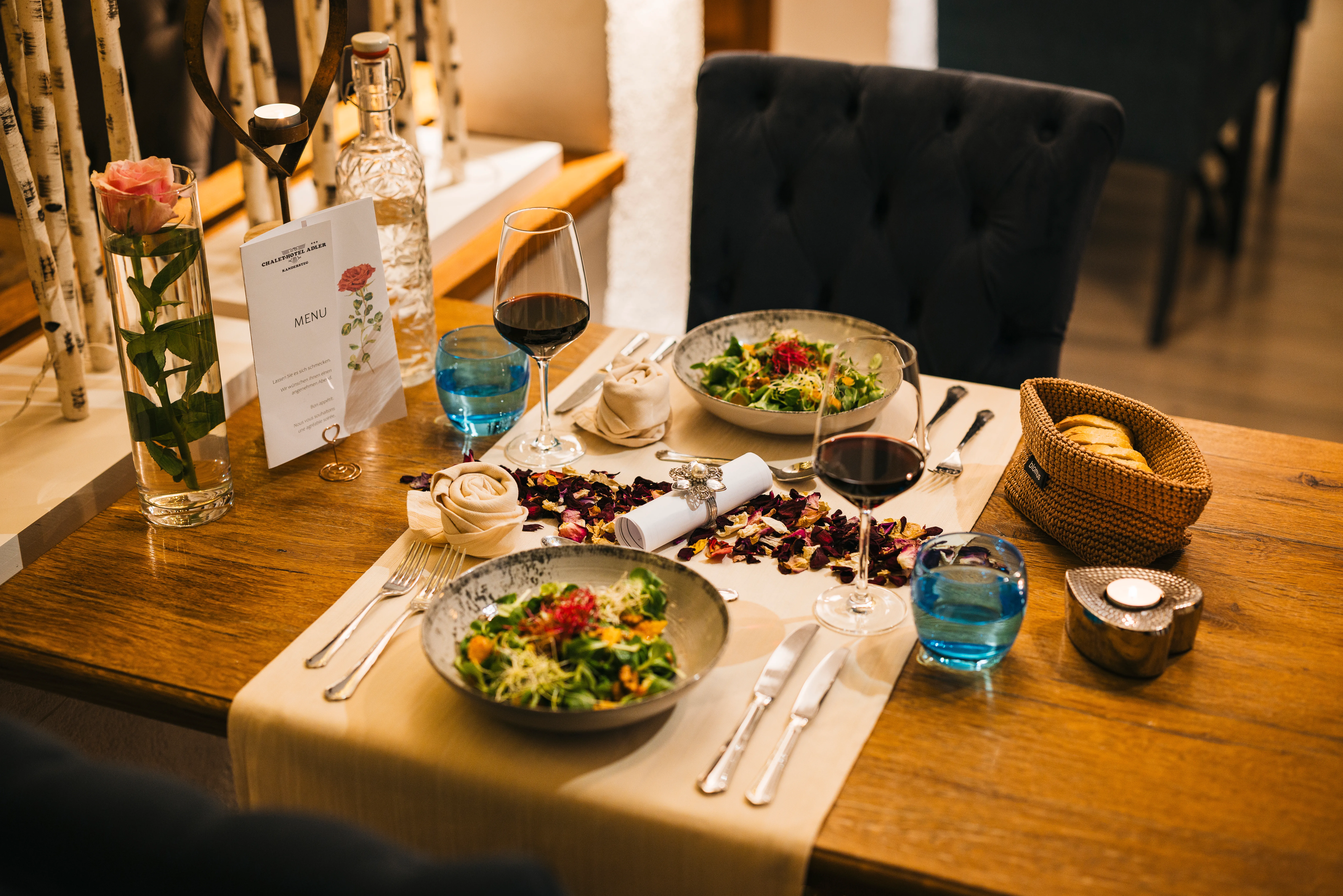 Vorspeise mit Salat im Restaurant des Chalet-Hotel Adler